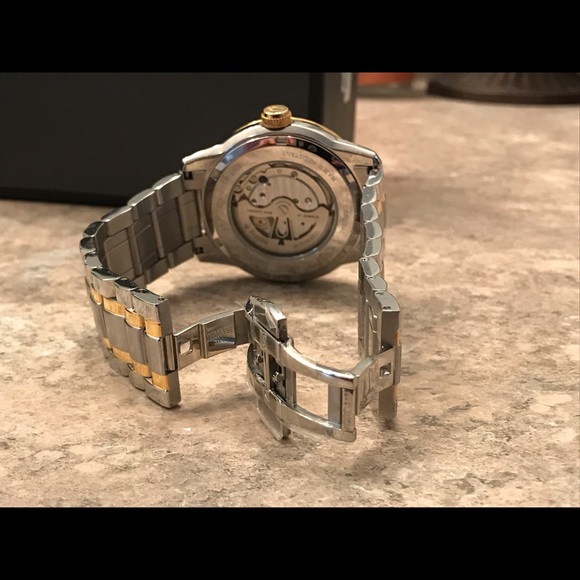 Bulova Open Heart Automatic - Picture 5 of 5